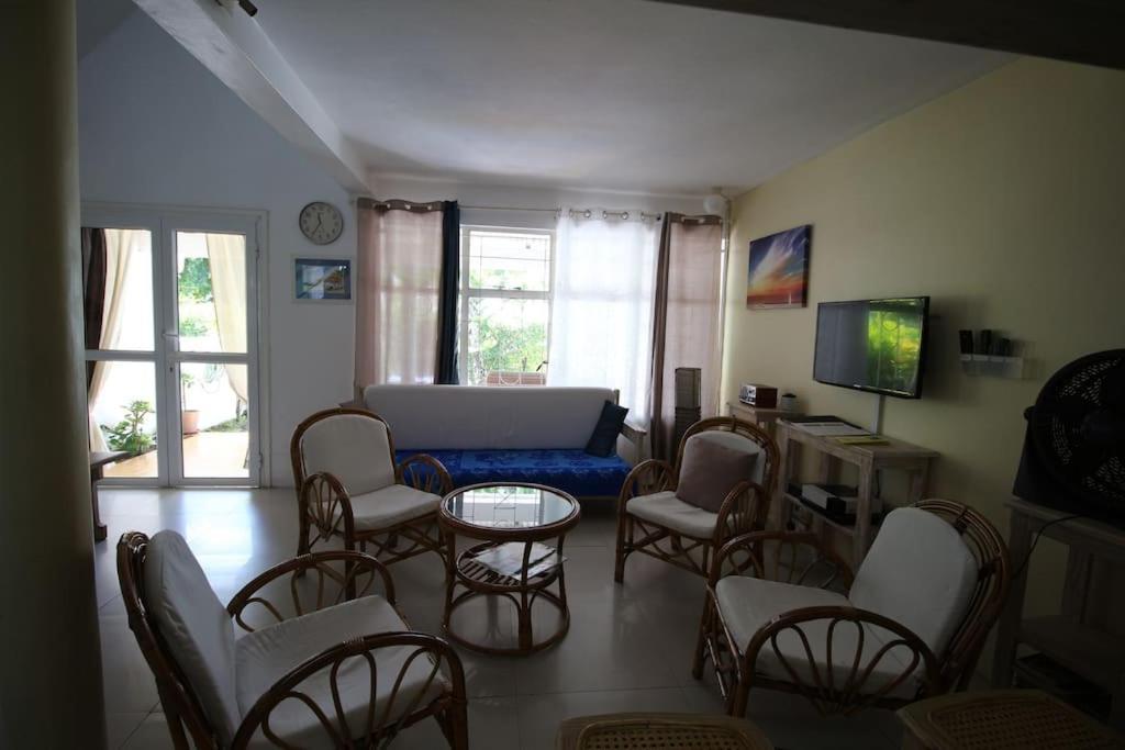 Residence Les Cygnes, Pereybere. Pereybere Beach Екстер'єр фото